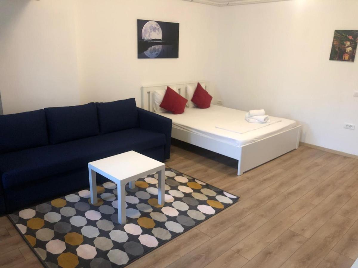 Apartamento Beside Airport Otopeni Exterior foto