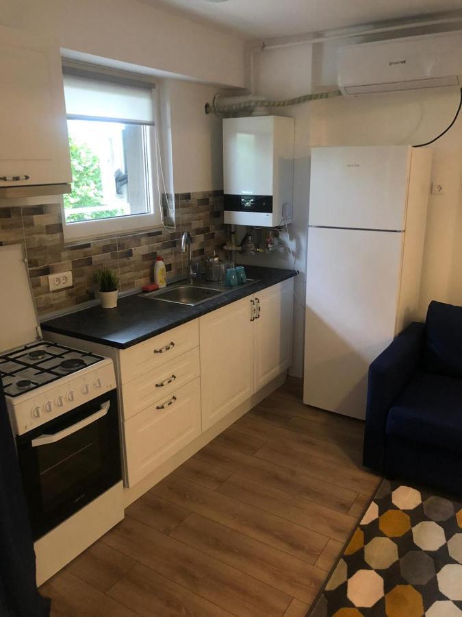 Apartamento Beside Airport Otopeni Exterior foto
