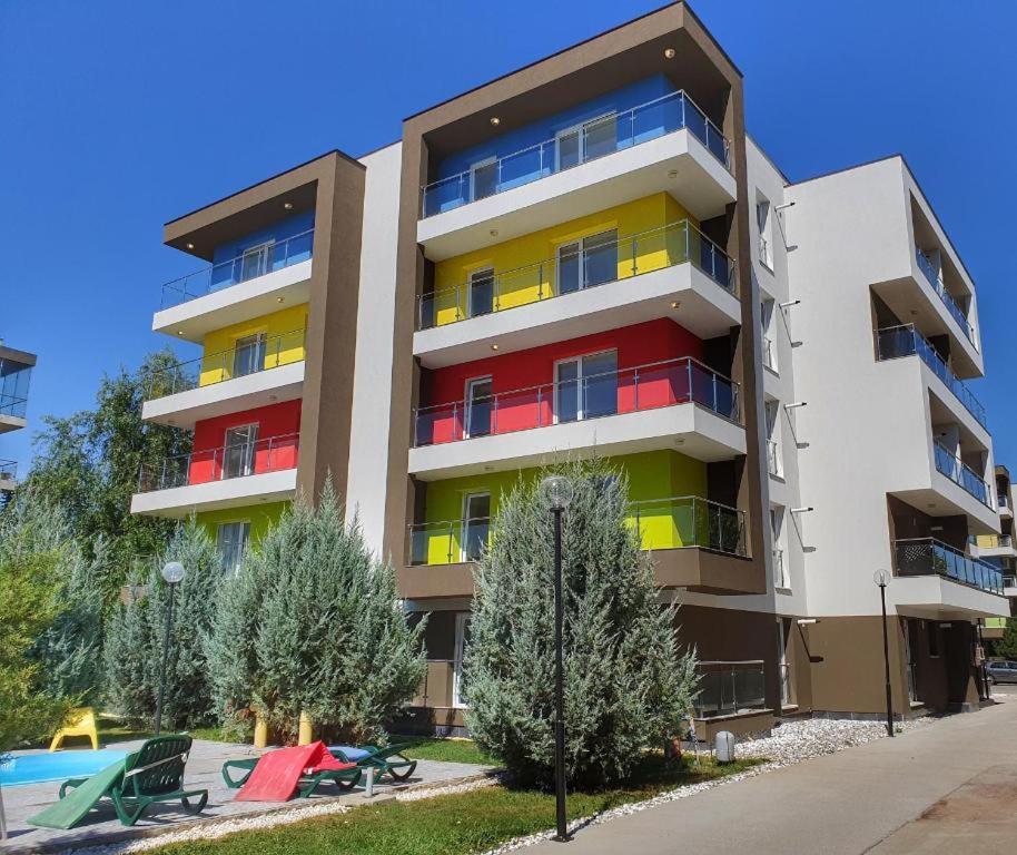 Apartamento Beside Airport Otopeni Exterior foto